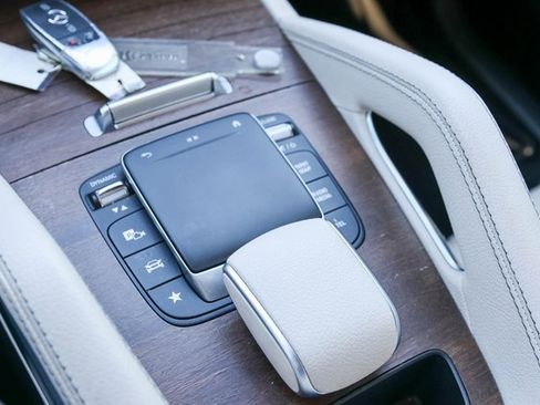 Used 2022 Mercedes-Benz GLE 350 image 23