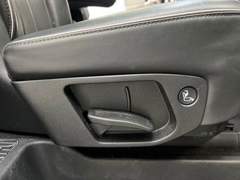 Used 2024 Hyundai Palisade Calligraphy image 20