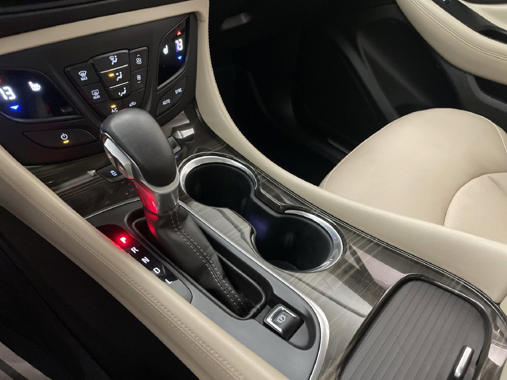 Used 2019 Buick Envision Essence AWD/4WD image 9