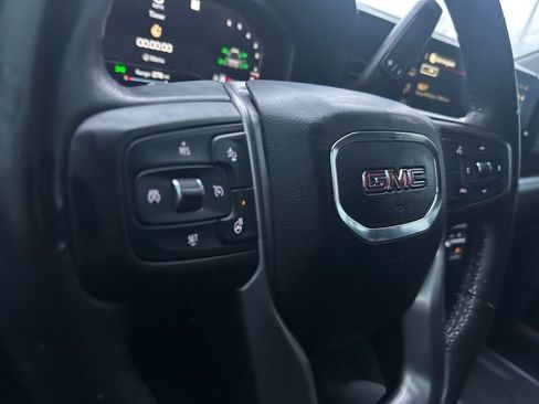 Used 2022 GMC Sierra 1500 SLE image 17