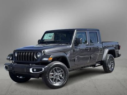 New 2025 Jeep Gladiator Sport