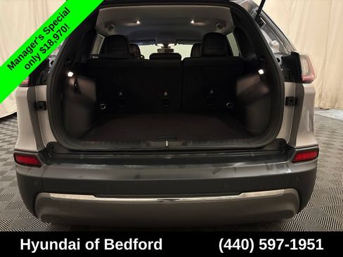 Used 2019 Jeep Cherokee Limited FWD image 10