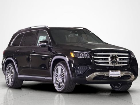 New 2026 Mercedes-Benz GLS 450 4MATIC image 7