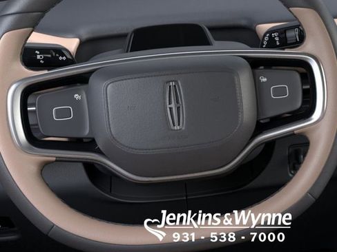 New 2026 Lincoln Navigator Black Label AWD/4WD image 12