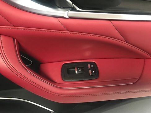 Used 2022 Maserati Levante GT image 11