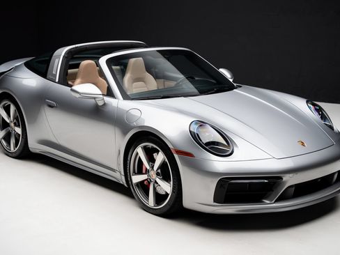 Used 2023 Porsche 911 Targa 4S AWD/4WD image 43