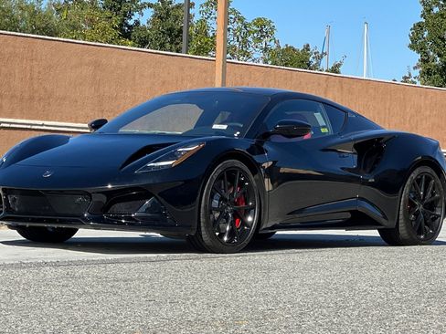 New 2025 Lotus Emira image 8