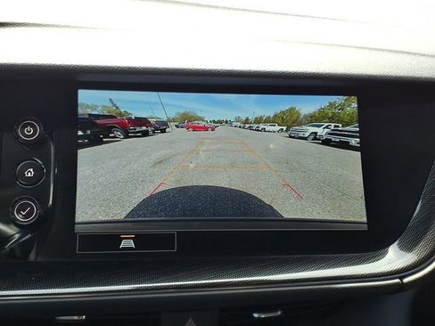 Used 2023 Buick Envision Preferred FWD image 16