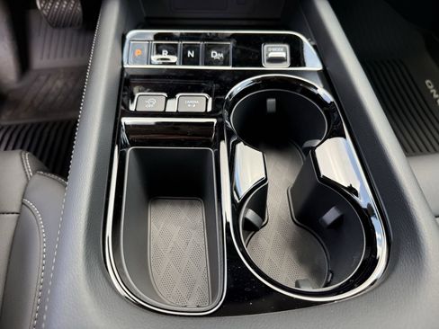 New 2025 Nissan Murano SV AWD/4WD image 14