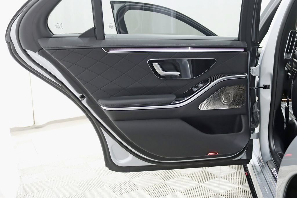 Used 2021 Mercedes-Benz S 580 4MATIC Sedan image 39