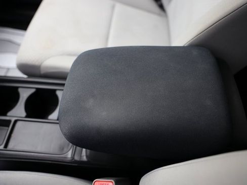 Used 2016 Honda CR-V SE image 28