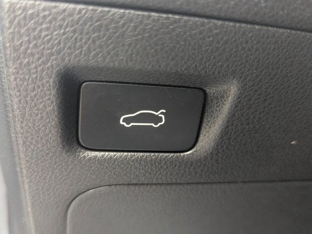 Used 2023 Kia K5 GT-Line FWD image 13