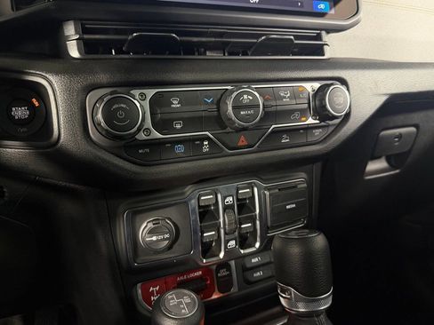 Used 2025 Jeep Wrangler Unlimited Sport S 4xe AWD/4WD image 22