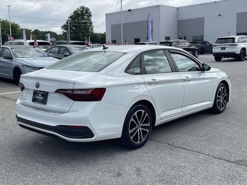 Certified 2024 Volkswagen Jetta Sport FWD image 10