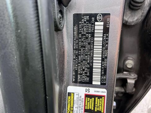 Used 2020 Toyota Camry LE image 21