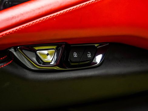 Used 2023 Chevrolet Corvette Stingray Premium Conv w/ Z51 Performance Package RWD image 48