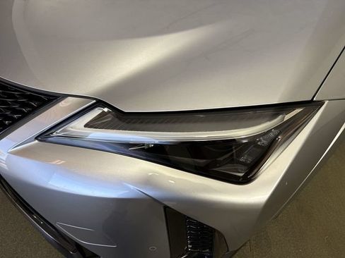 Used 2025 Lexus UX 300h FWD w/ Accessory Package (Z2) image 30