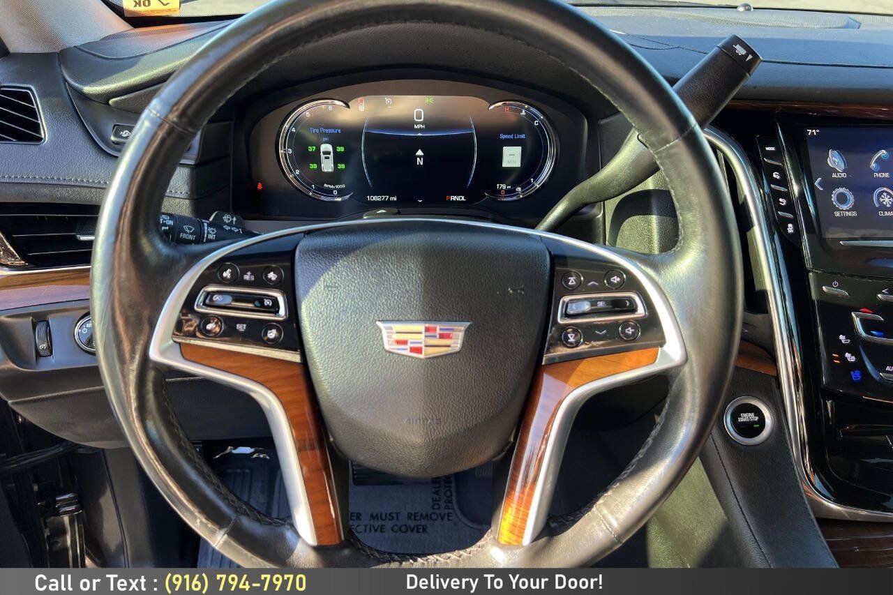 Used 2017 Cadillac Escalade ESV Luxury AWD/4WD image 24