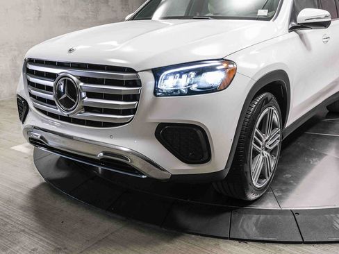 Certified 2025 Mercedes-Benz GLS 450 4MATIC image 11