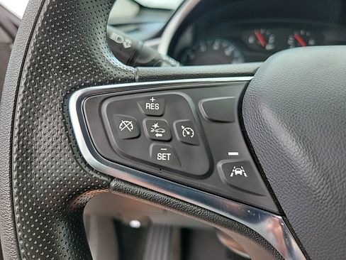 Used 2023 Chevrolet Malibu LS FWD image 18