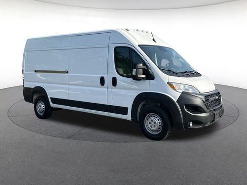 Used 2025 RAM ProMaster 2500 w/ Convenience Group FWD image 8