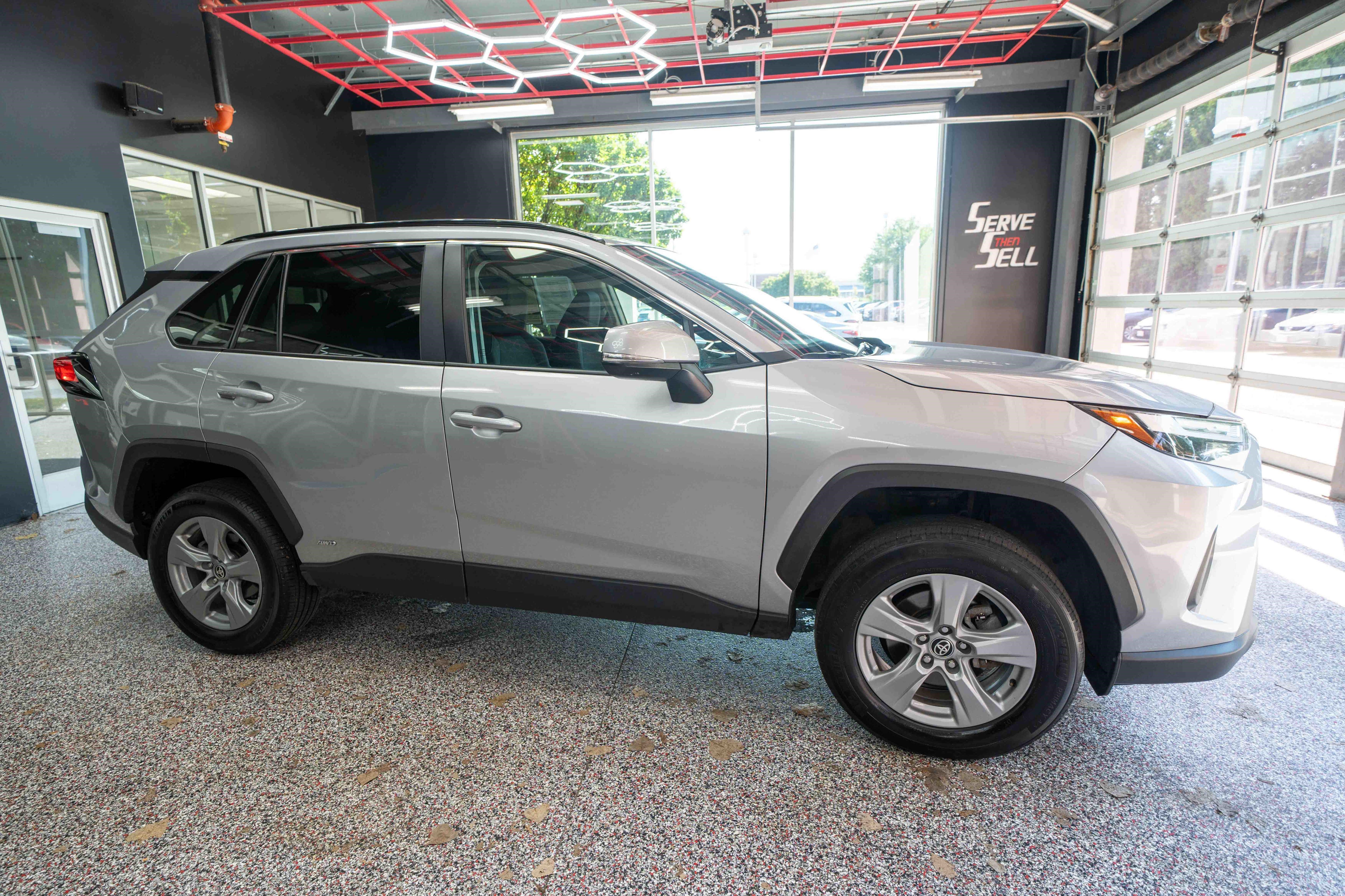 Certified 2025 Toyota RAV4 XLE AWD/4WD image 6