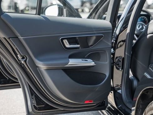 New 2026 Mercedes-Benz E 350 4MATIC Sedan image 38