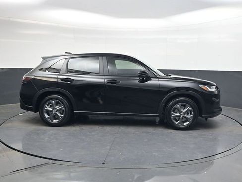 New 2026 Honda HR-V LX image 3