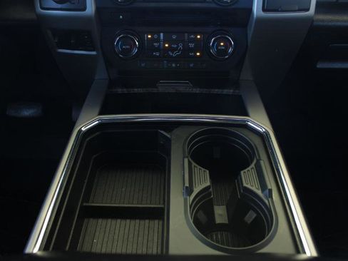 Used 2017 Ford F250 Lariat w/ Lariat Value Package image 37