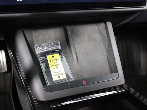 Used 2022 Tesla Model S Plaid image 16