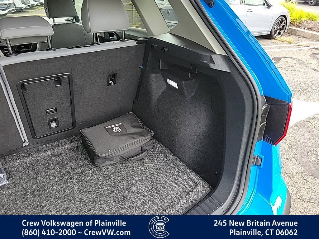 Certified 2024 Volkswagen Taos SE AWD/4WD image 50