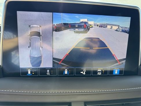 Used 2021 GMC Yukon SLT w/ SLT Luxury Package image 29