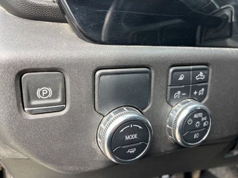 Used 2024 GMC Sierra 1500 SLT RWD image 15