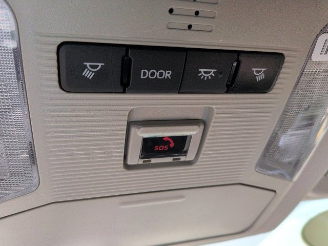 Certified 2025 Toyota RAV4 XLE FWD image 24