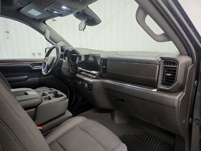 Used 2023 Chevrolet Silverado 1500 LT AWD/4WD image 21