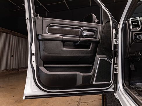 Used 2022 RAM 2500 Laramie w/ Night Edition image 27