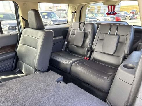 Used 2018 Ford Flex Limited image 19