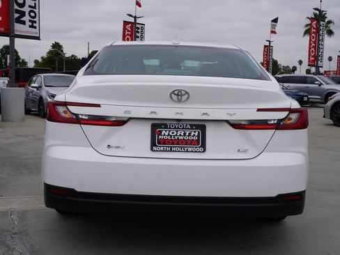 Used 2025 Toyota Camry LE FWD image 6