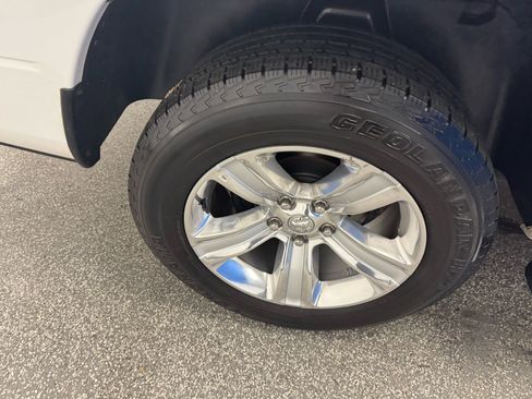 Used 2014 RAM 1500 Big Horn image 27