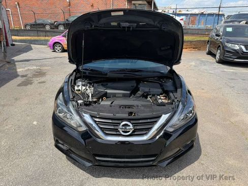 Used 2018 Nissan Altima 2.5 SR w/ SR Special Edition image 21