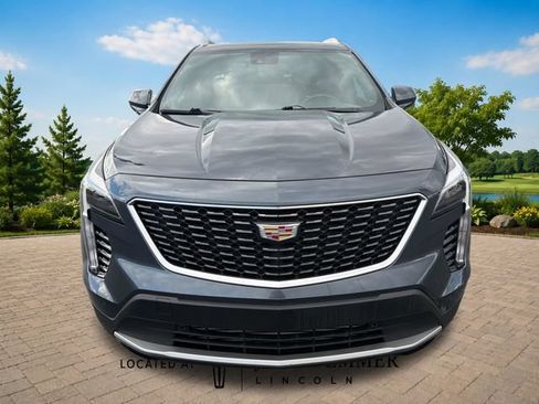Used 2020 Cadillac XT4 Premium Luxury w/ Cold Weather Package FWD image 10