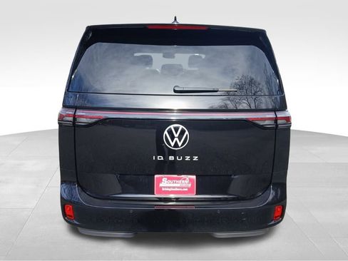 New 2025 Volkswagen ID. Buzz Pro S RWD image 4