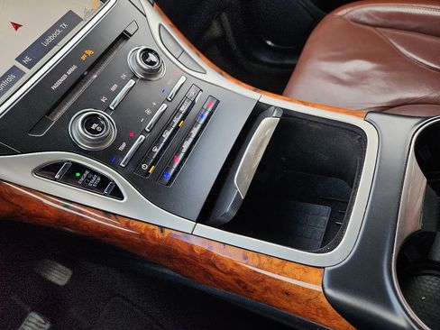 Used 2019 Lincoln Nautilus Reserve image 20