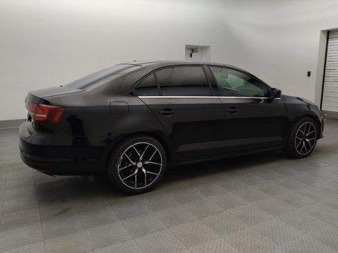 Used 2017 Volkswagen Jetta S w/ Jetta S Cold Weather Package FWD image 10