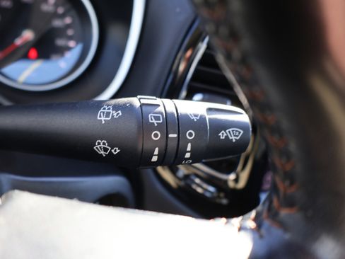 Used 2021 Jeep Compass Limited image 39