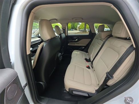 New 2026 Lincoln Corsair Premiere image 24