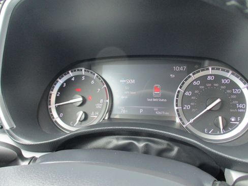 Used 2022 Toyota Highlander XLE image 20