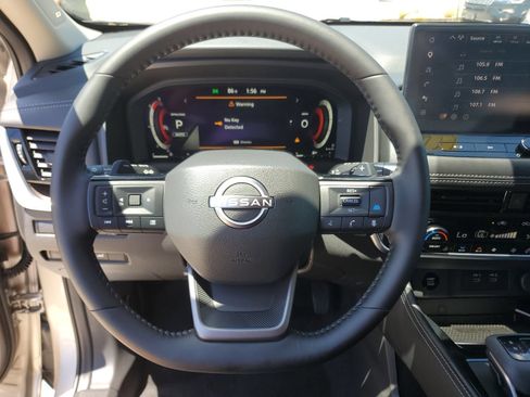 Used 2026 Nissan Rogue Platinum w/ Platinum Premium Package AWD/4WD image 16
