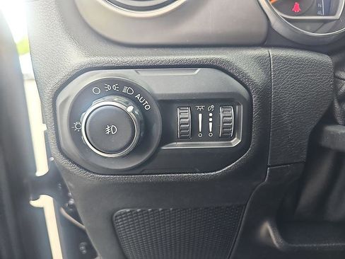 Used 2020 Jeep Wrangler Unlimited Sport S AWD/4WD image 12