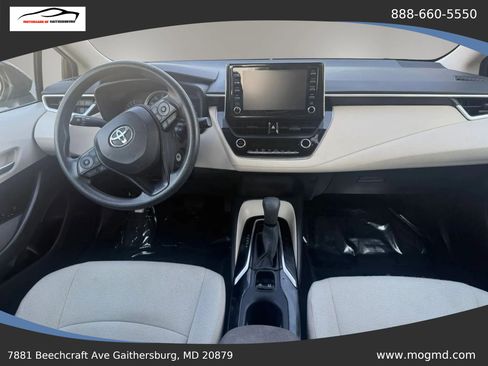 Used 2020 Toyota Corolla LE FWD image 6